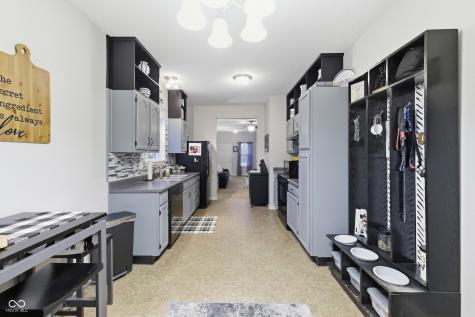 5763 Dollar Forge Drive Indianapolis IN 46221