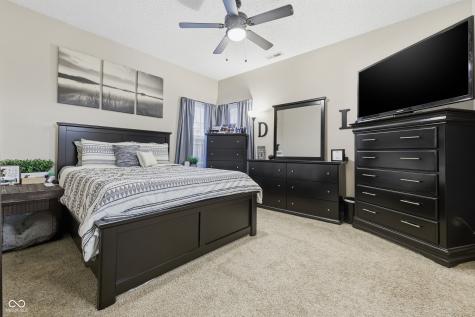5763 Dollar Forge Drive Indianapolis IN 46221