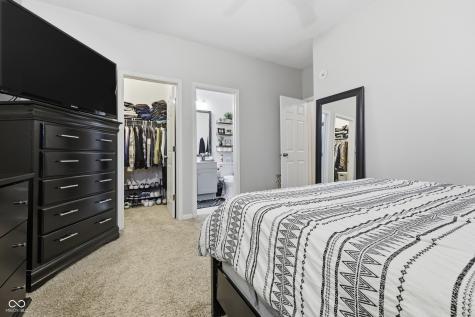 5763 Dollar Forge Drive Indianapolis IN 46221