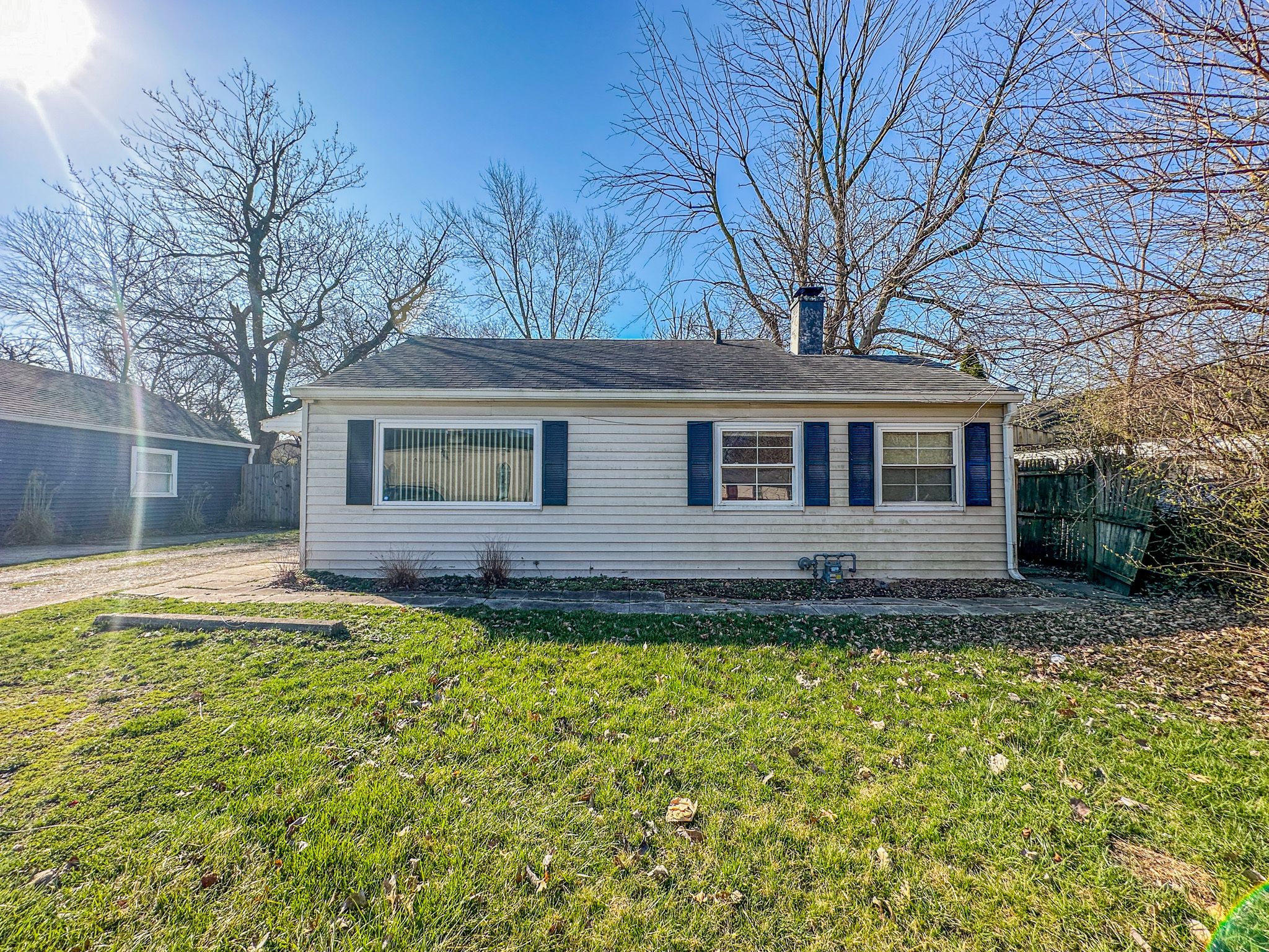 5851 E 16th Street Indianapolis IN 46218