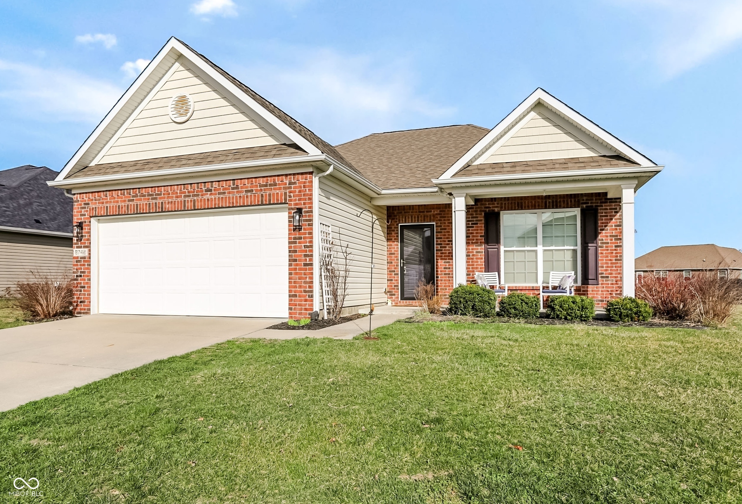 8742 Ballard Lane Indianapolis IN 46239
