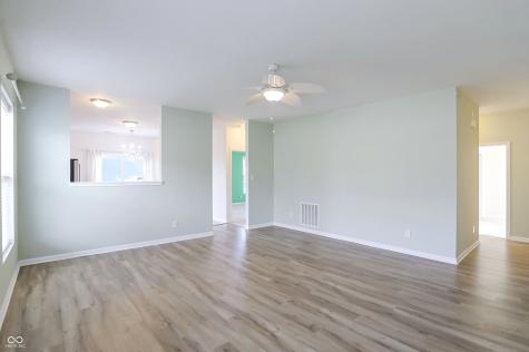8742 Ballard Lane Indianapolis IN 46239