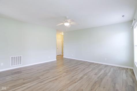 8742 Ballard Lane Indianapolis IN 46239