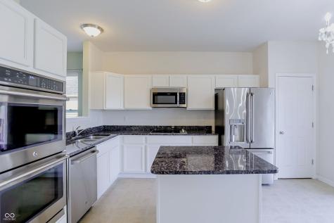 8742 Ballard Lane Indianapolis IN 46239
