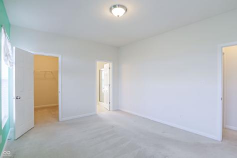 8742 Ballard Lane Indianapolis IN 46239