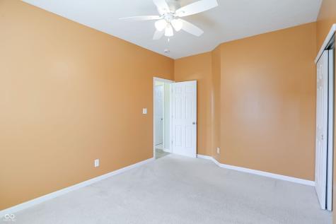 8742 Ballard Lane Indianapolis IN 46239