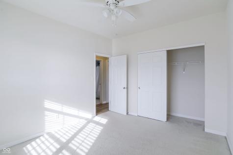 8742 Ballard Lane Indianapolis IN 46239