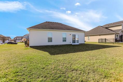 8742 Ballard Lane Indianapolis IN 46239