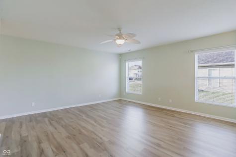 8742 Ballard Lane Indianapolis IN 46239