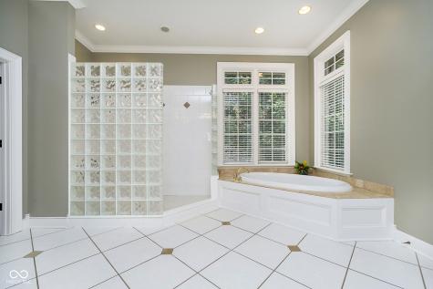 12165 Woods Bay Place Carmel IN 46033