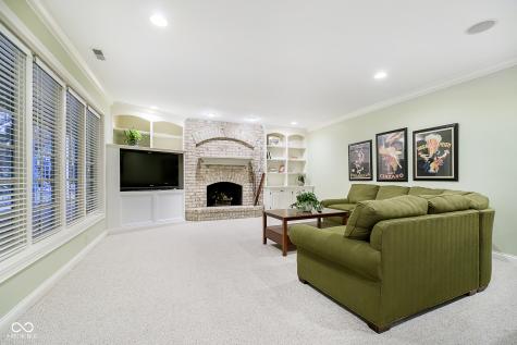 12165 Woods Bay Place Carmel IN 46033