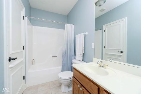 12165 Woods Bay Place Carmel IN 46033
