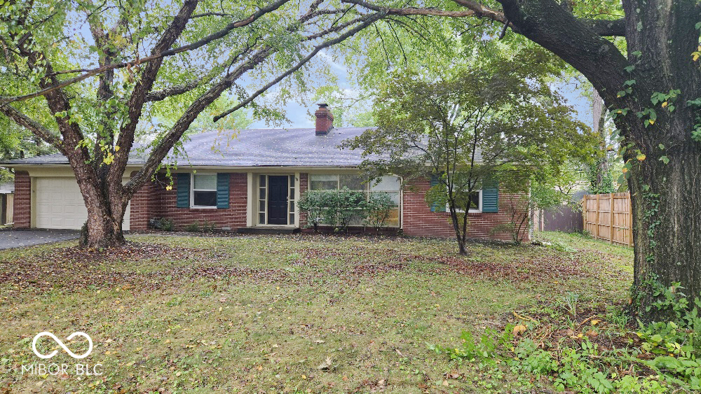 8246 Windcombe Boulevard Indianapolis IN 46240