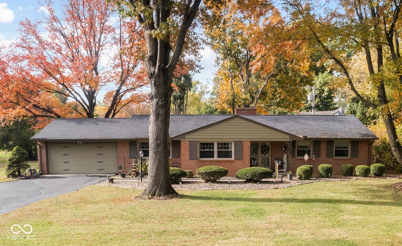 6160 Hazelwood Avenue Indianapolis IN 46228