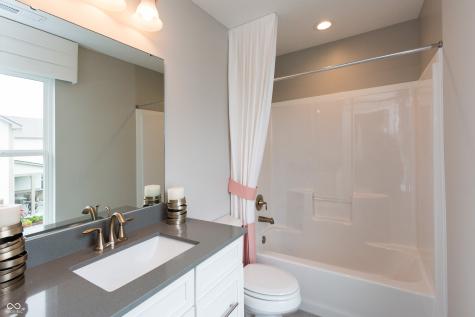 5140 Summerton Street Mccordsville IN 46055