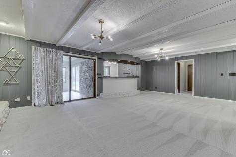 69 E Maple Drive Franklin IN 46131