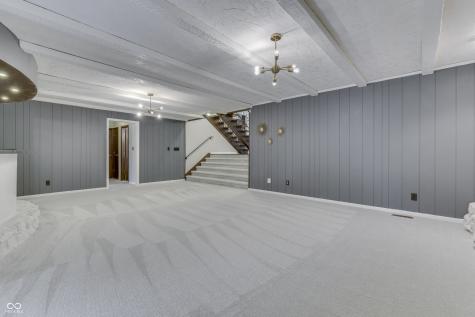 69 E Maple Drive Franklin IN 46131