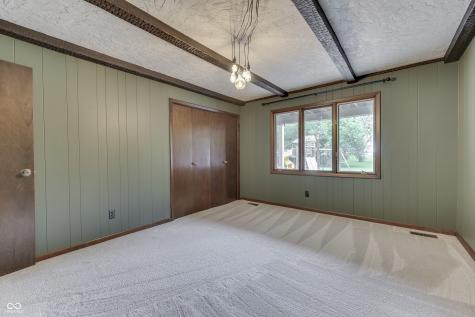 69 E Maple Drive Franklin IN 46131