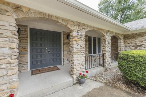 69 E Maple Drive Franklin IN 46131