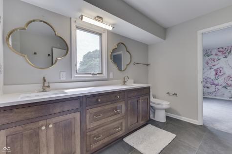 69 E Maple Drive Franklin IN 46131