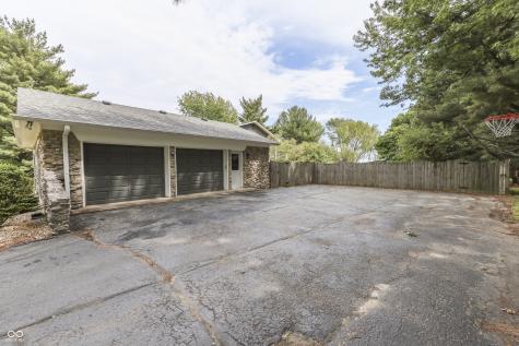 69 E Maple Drive Franklin IN 46131