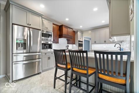 11416 E Lakeshore Drive Carmel IN 46033