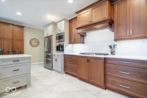 11416 E Lakeshore Drive Carmel IN 46033