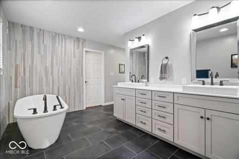 11416 E Lakeshore Drive Carmel IN 46033