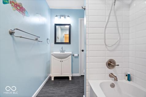 11416 E Lakeshore Drive Carmel IN 46033