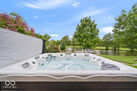 11416 E Lakeshore Drive Carmel IN 46033