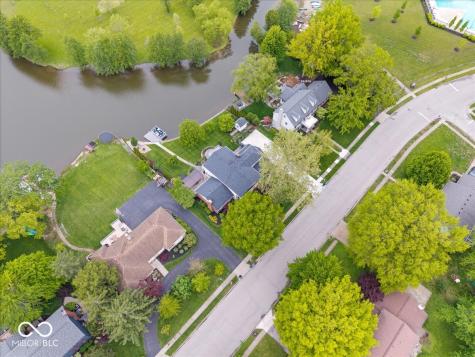 11416 E Lakeshore Drive Carmel IN 46033