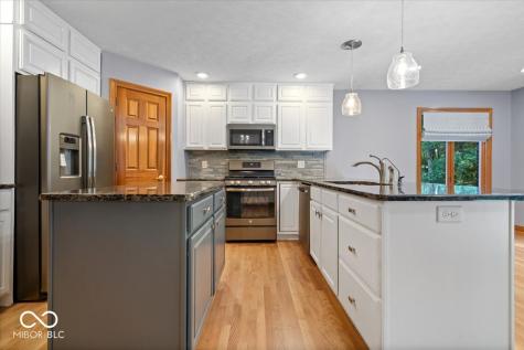 1893 Water Oak Way Avon IN 46123