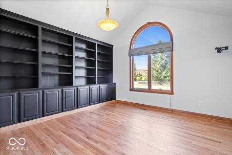 1893 Water Oak Way Avon IN 46123