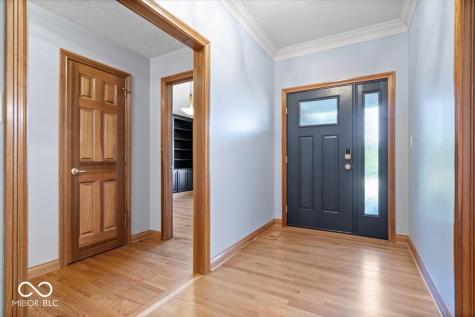 1893 Water Oak Way Avon IN 46123