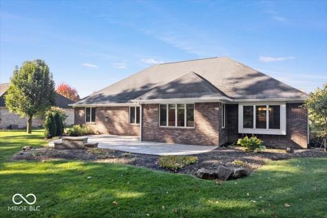 1893 Water Oak Way Avon IN 46123