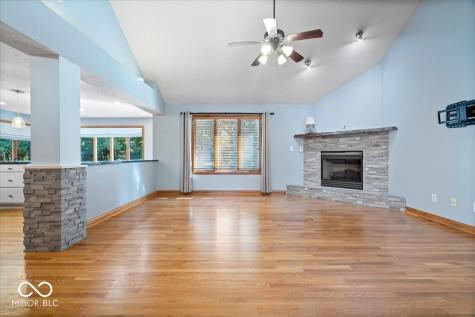 1893 Water Oak Way Avon IN 46123