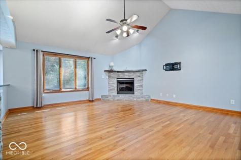 1893 Water Oak Way Avon IN 46123