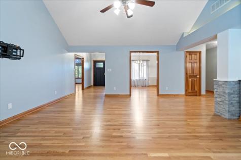 1893 Water Oak Way Avon IN 46123