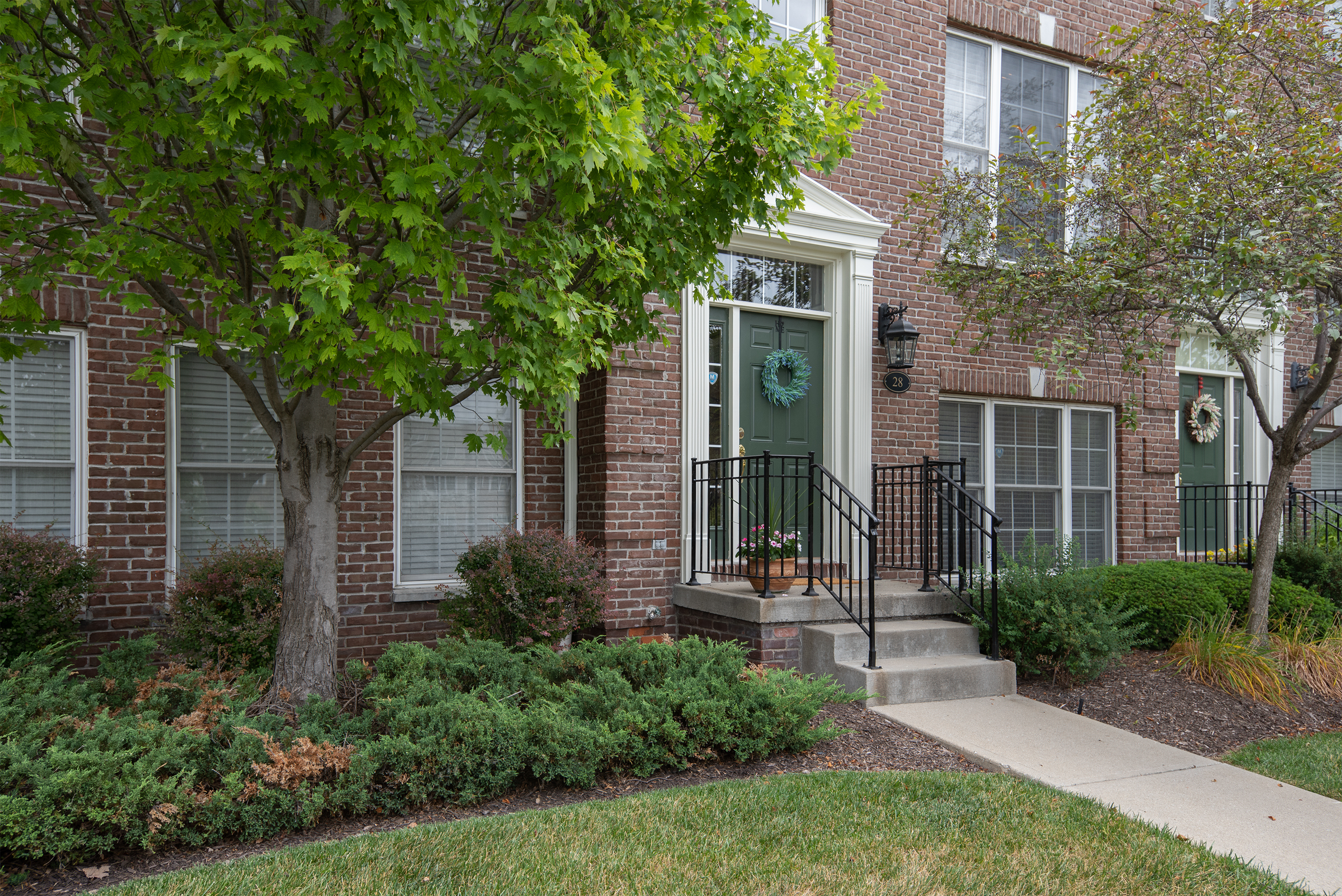 28 E 86th Street Indianapolis IN 46240