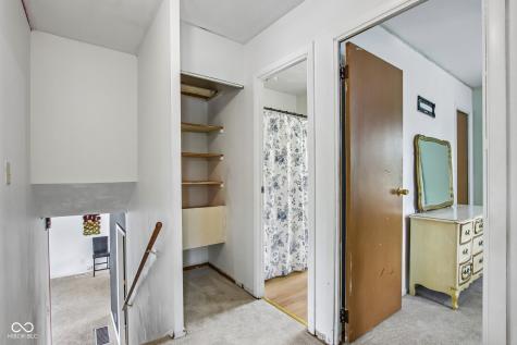 8319 Wysong Drive Indianapolis IN 46219