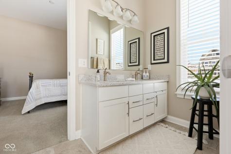 16320 Kenora Lane N Fishers IN 46040