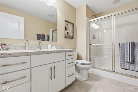 16320 Kenora Lane N Fishers IN 46040