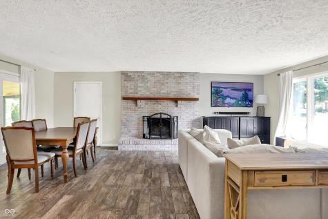 128 Dahlia Lane Indianapolis IN 46217