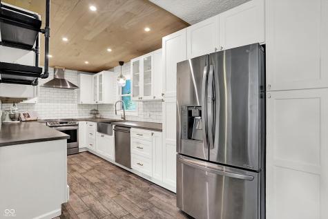 128 Dahlia Lane Indianapolis IN 46217