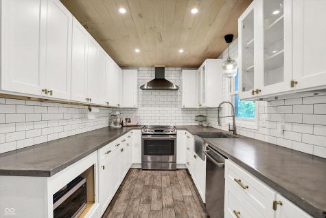 128 Dahlia Lane Indianapolis IN 46217