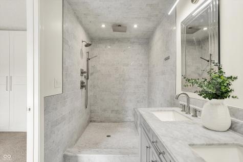 128 Dahlia Lane Indianapolis IN 46217