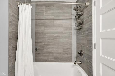128 Dahlia Lane Indianapolis IN 46217
