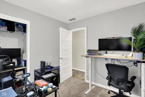 128 Dahlia Lane Indianapolis IN 46217