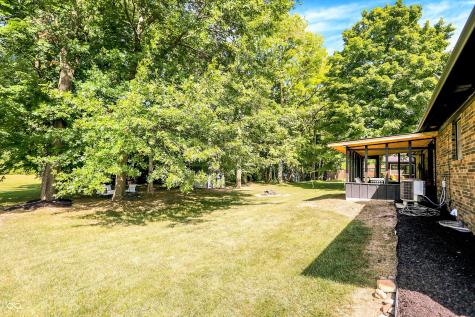 128 Dahlia Lane Indianapolis IN 46217
