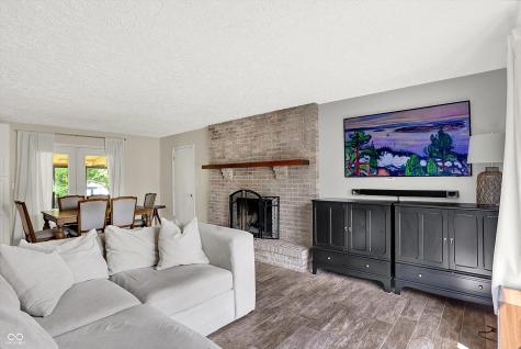 128 Dahlia Lane Indianapolis IN 46217
